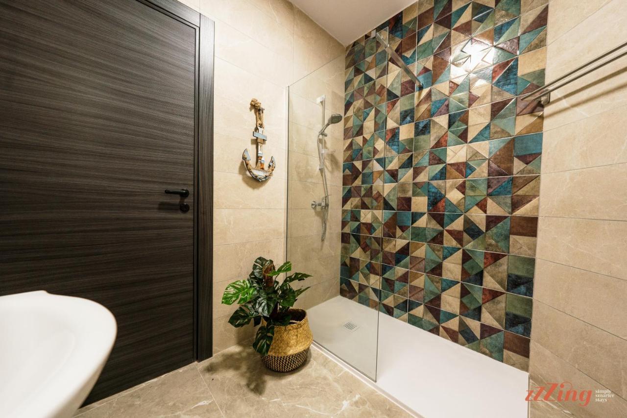 Seashore Stays - Stunning Apartments Right By The Sea St. Paul's Bay Exterior photo